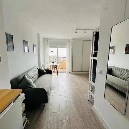 Modern White *