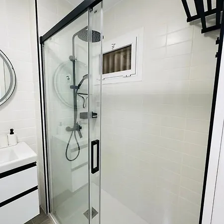 Modern White *