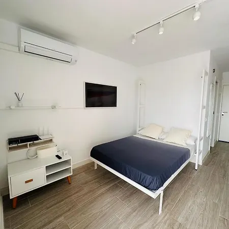 Modern White Daire Benalmádena
