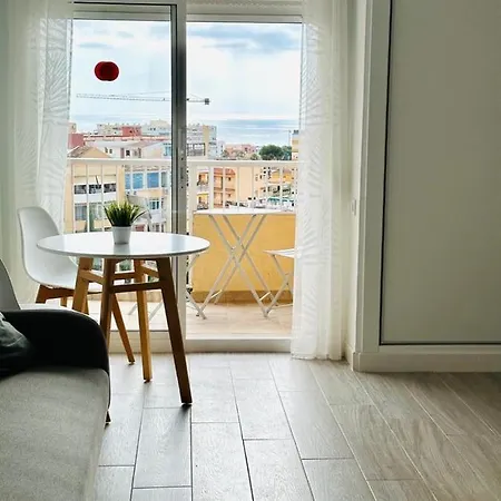 Daire Modern White