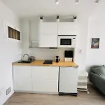 Modern White *